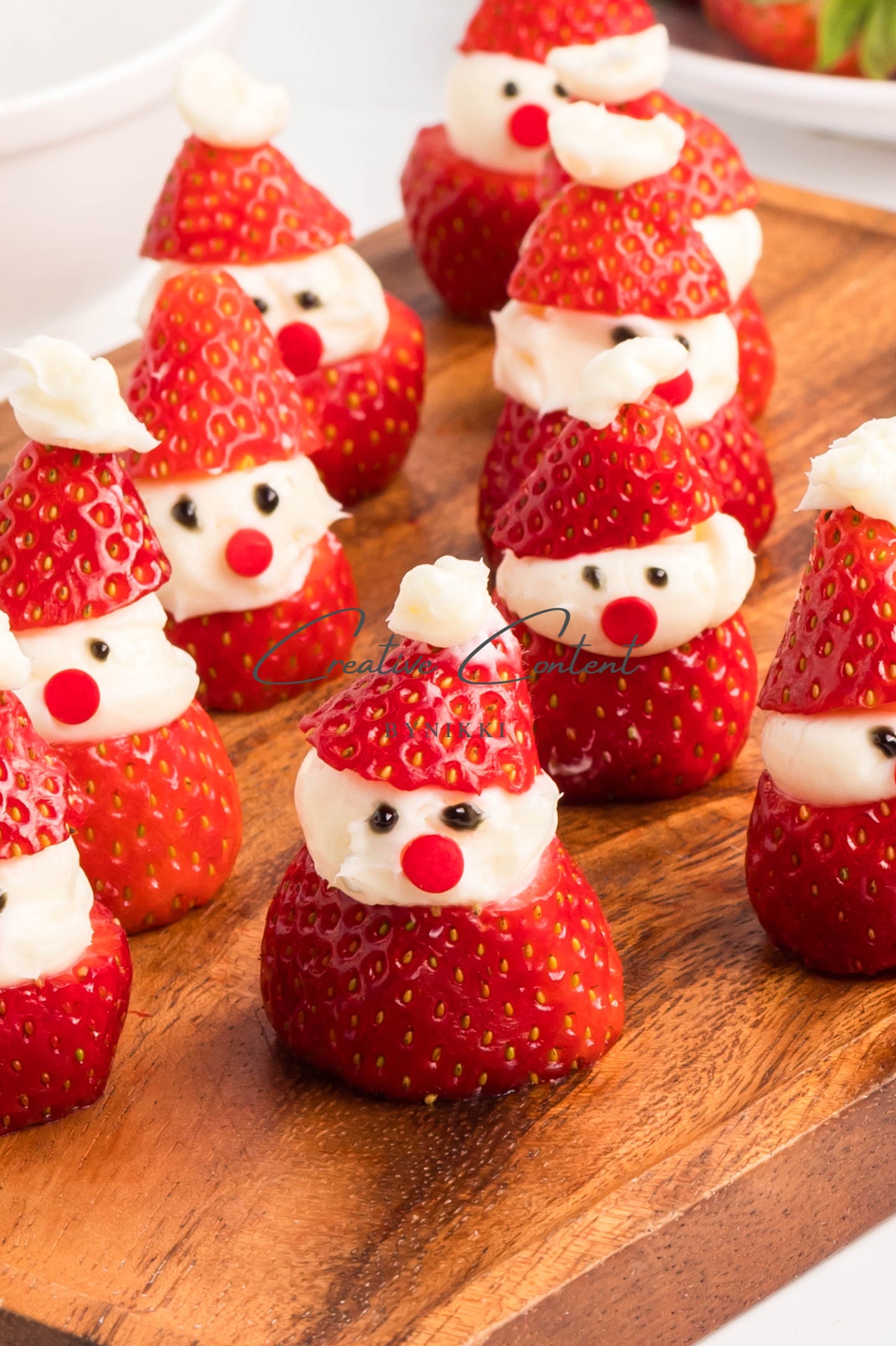 Strawberry Santas - Exclusive
