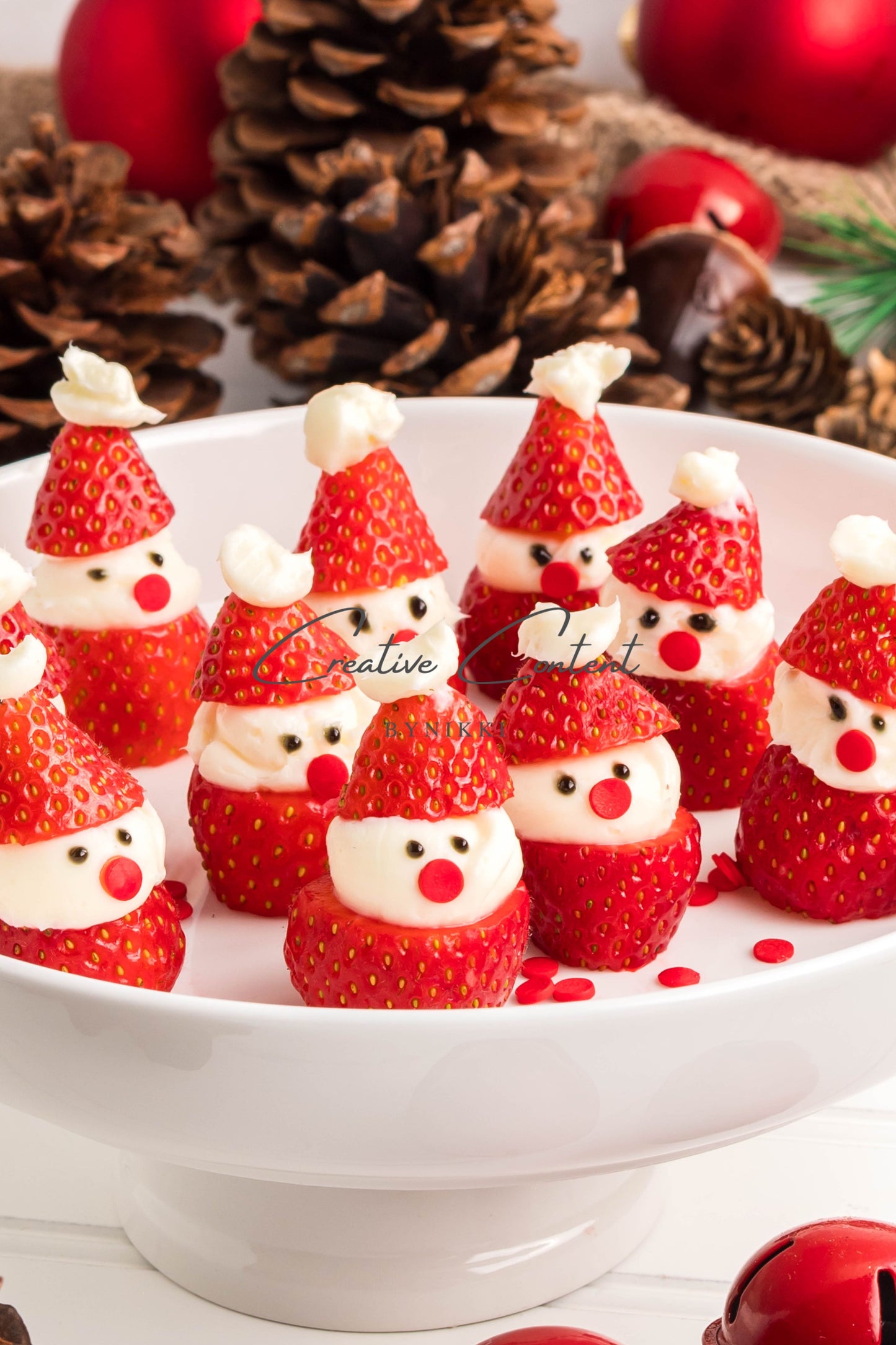 Strawberry Santas - Exclusive