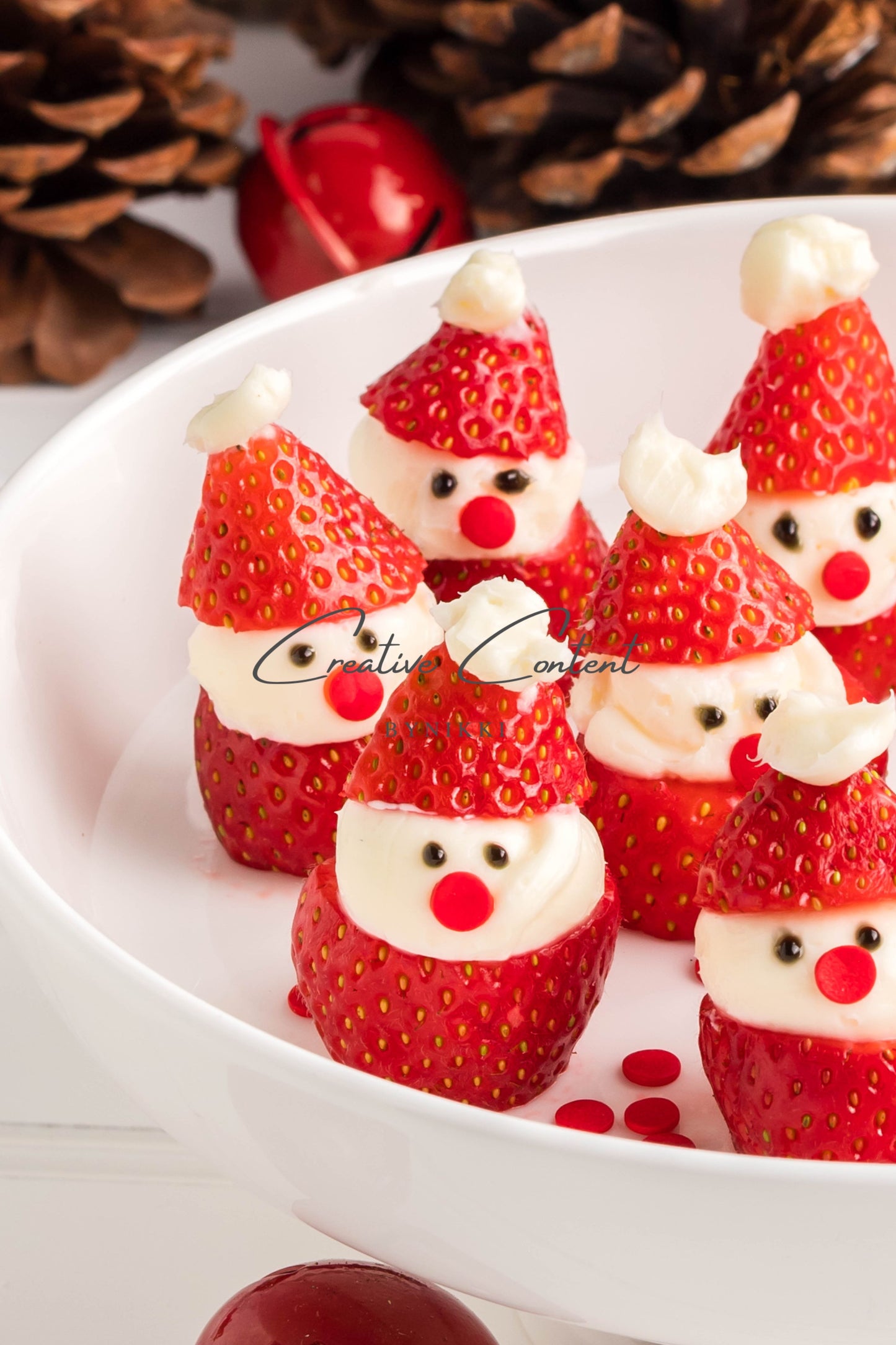 Strawberry Santas - Exclusive