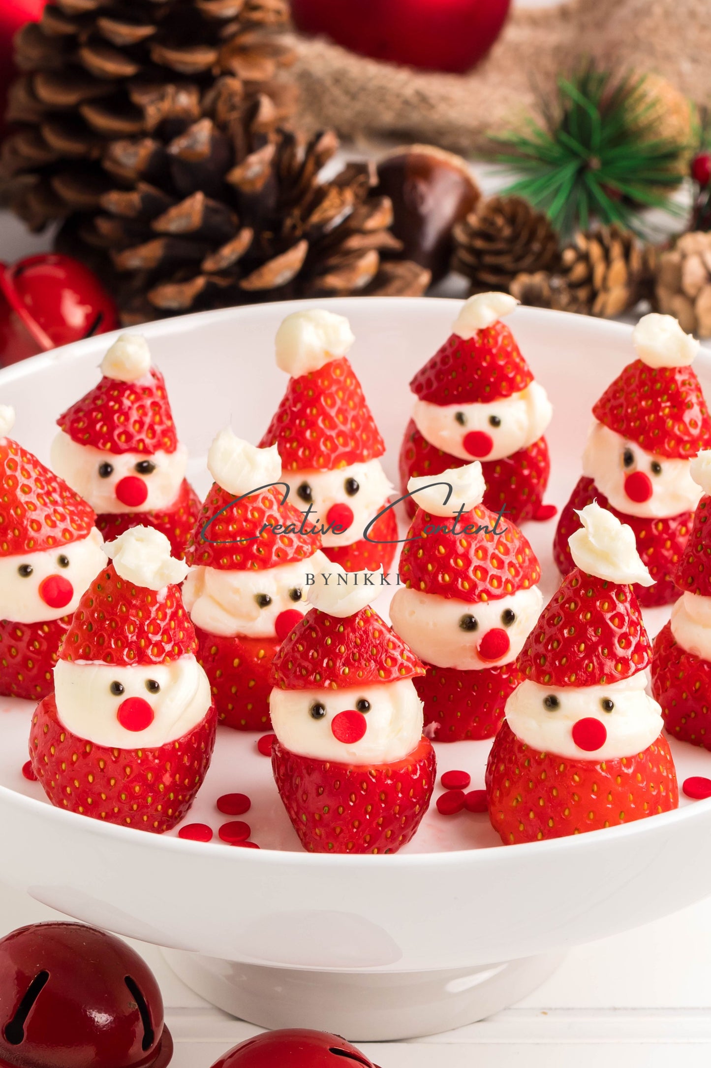 Strawberry Santas - Exclusive