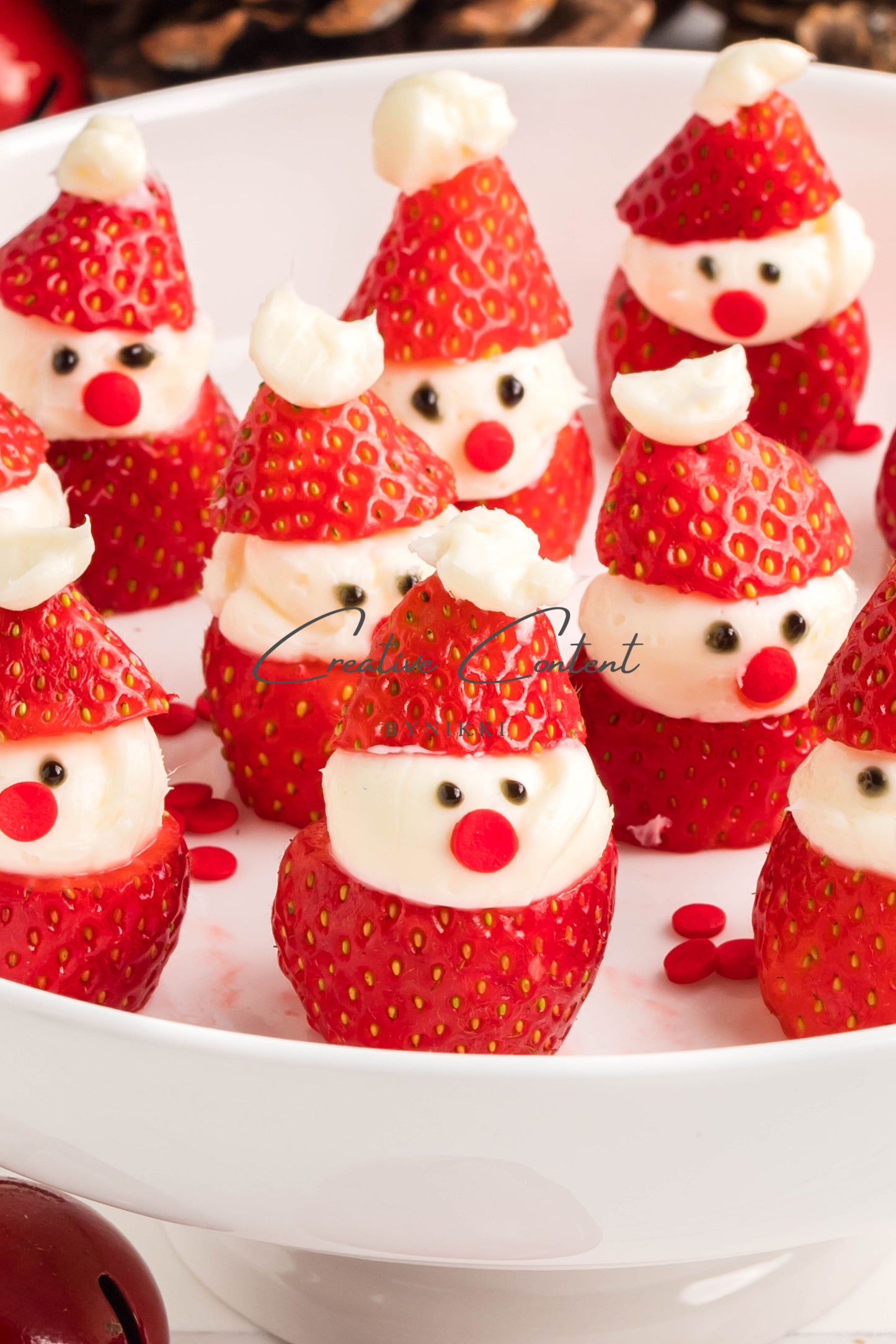 Strawberry Santas - Exclusive
