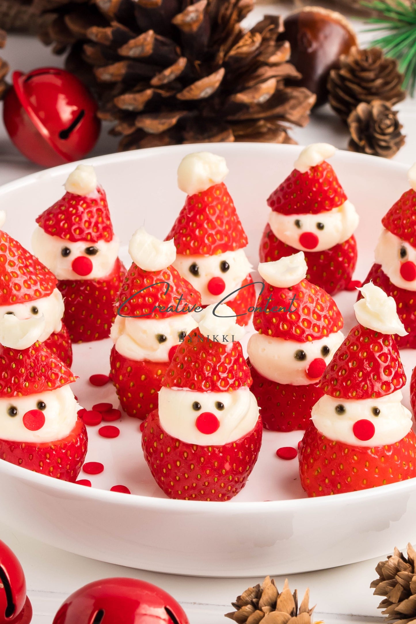 Strawberry Santas - Exclusive