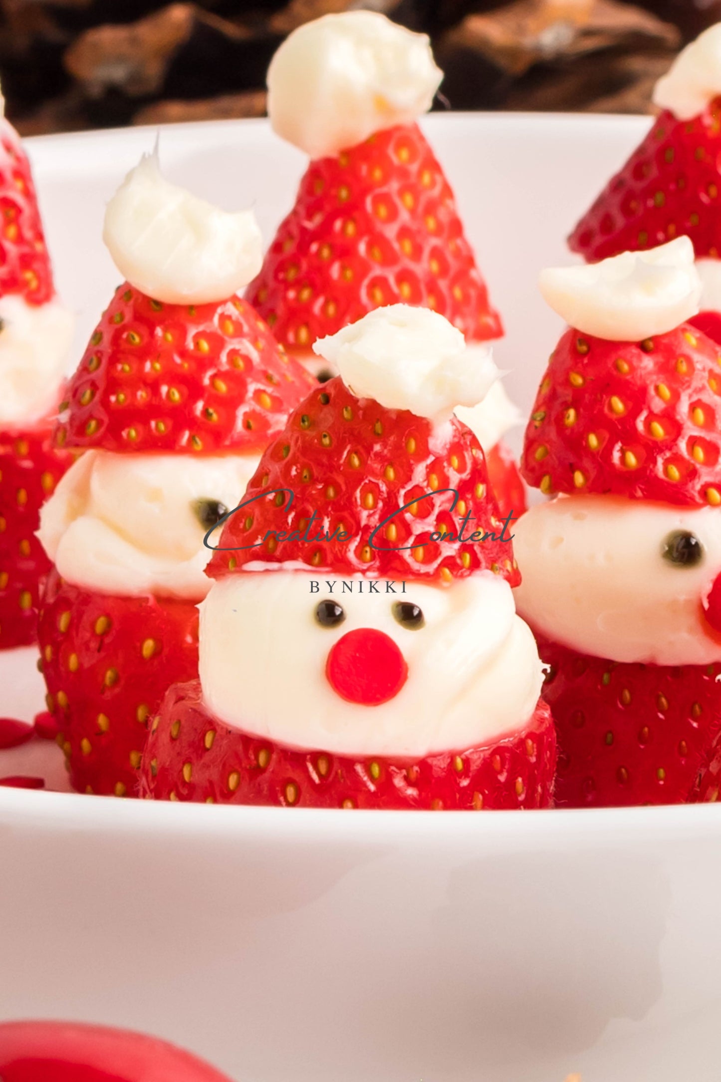 Strawberry Santas - Exclusive