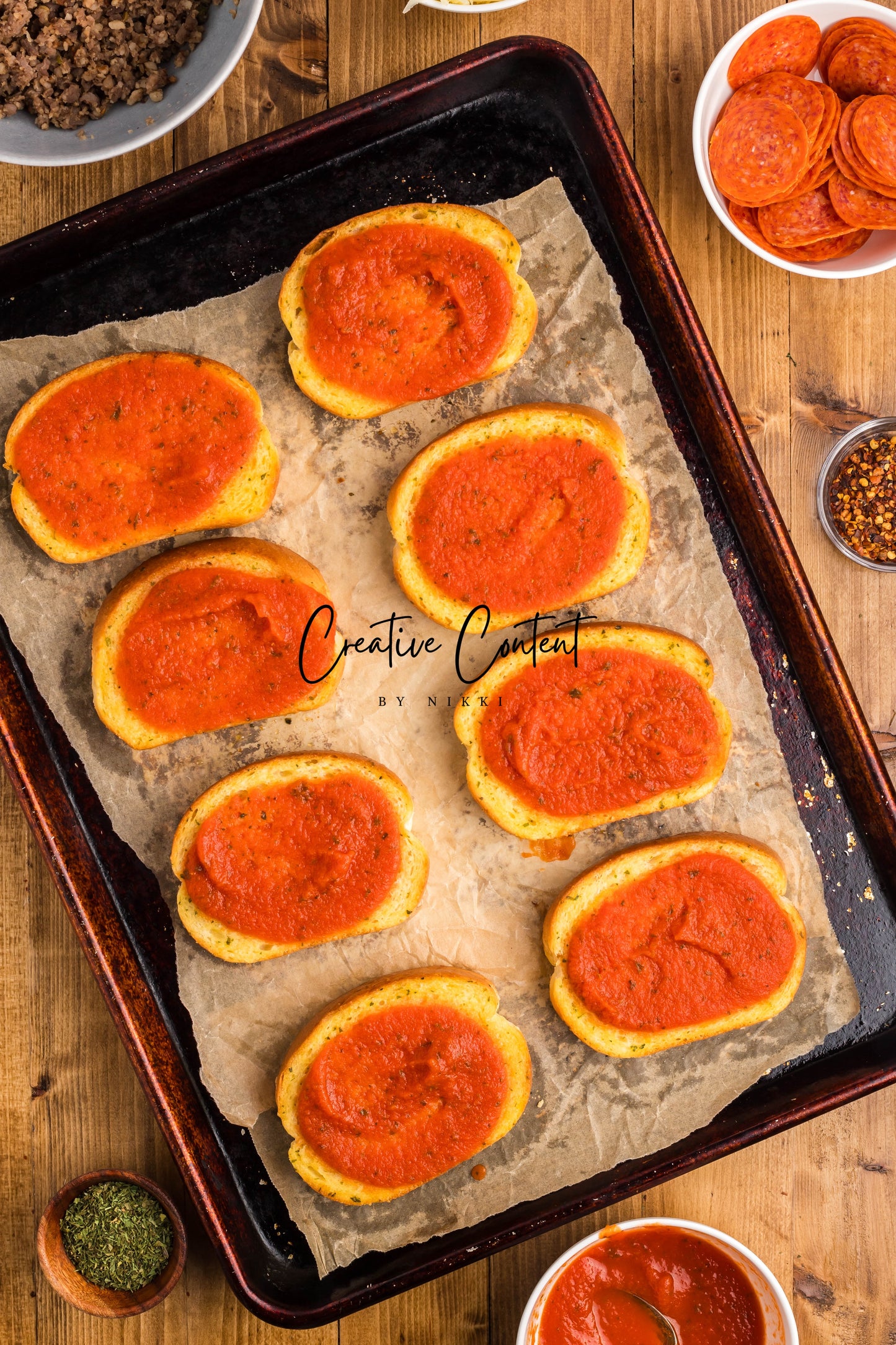 Texas Toast Pizzas - Exclusive