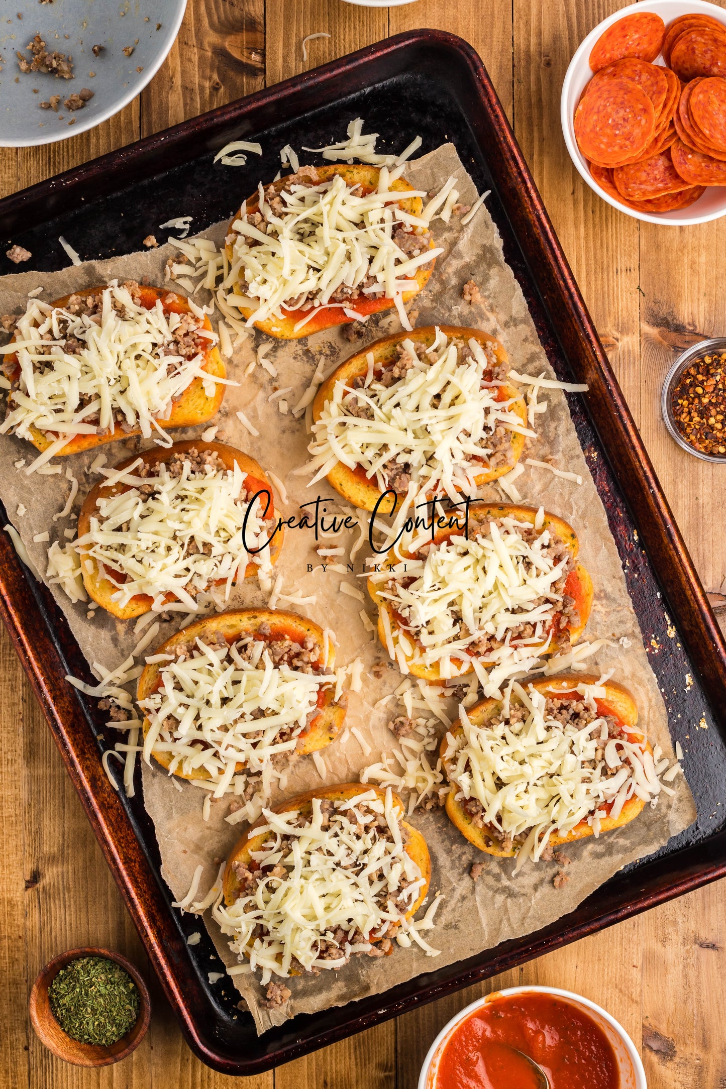 Texas Toast Pizzas - Exclusive