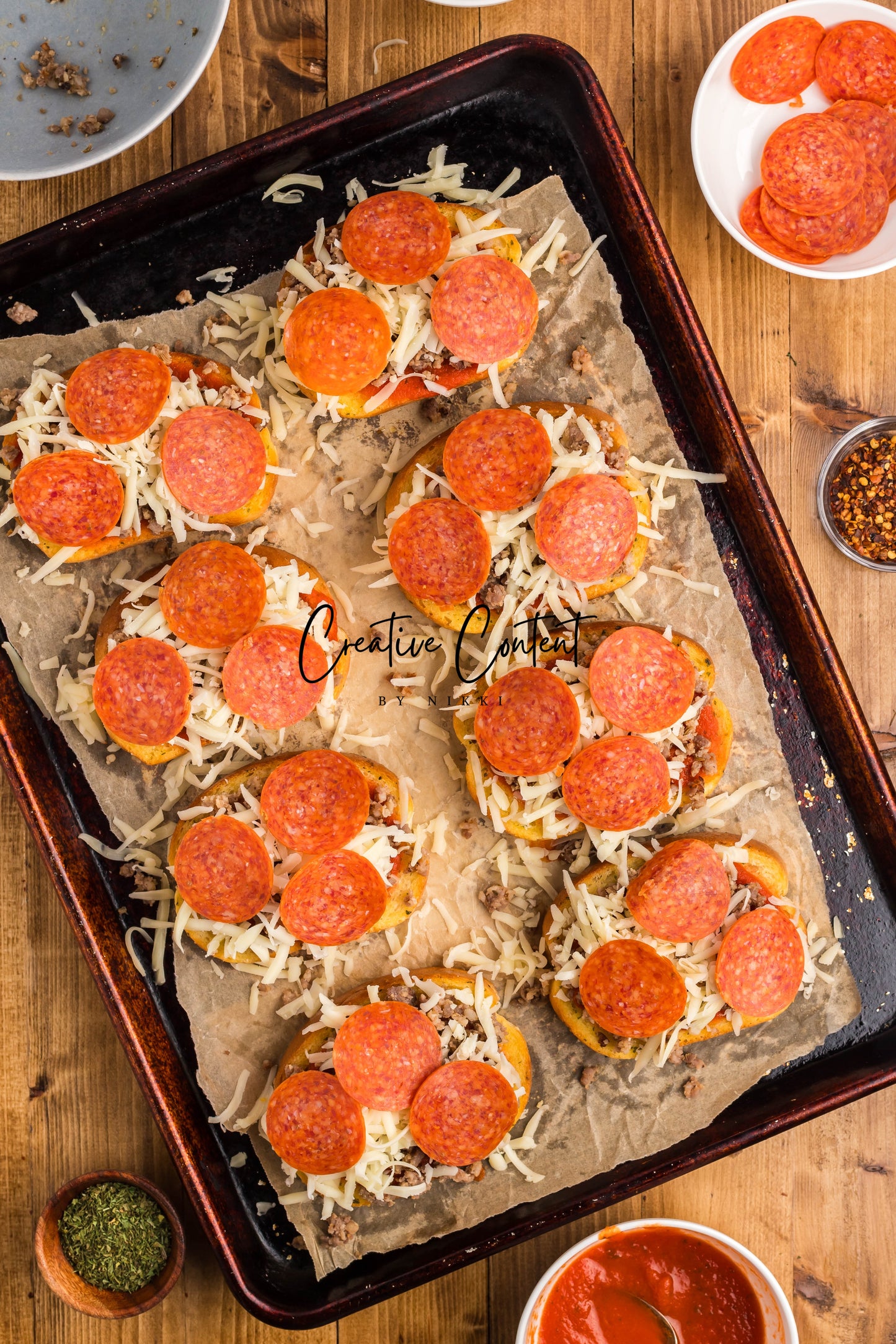 Texas Toast Pizzas - Exclusive