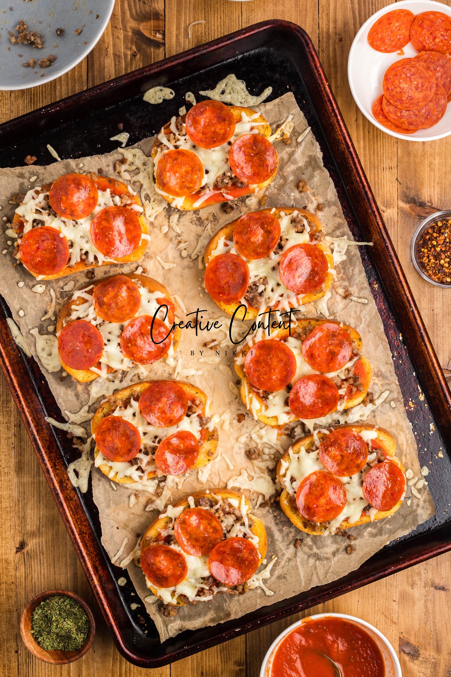 Texas Toast Pizzas - Exclusive