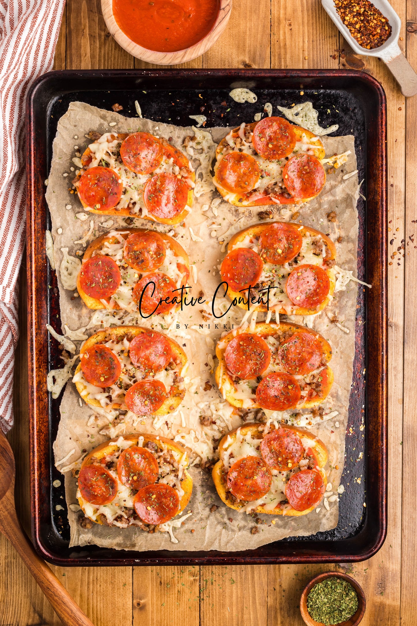 Texas Toast Pizzas - Exclusive