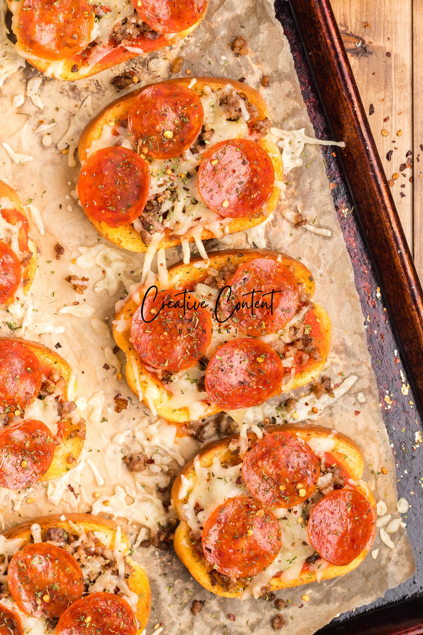 Texas Toast Pizzas - Exclusive