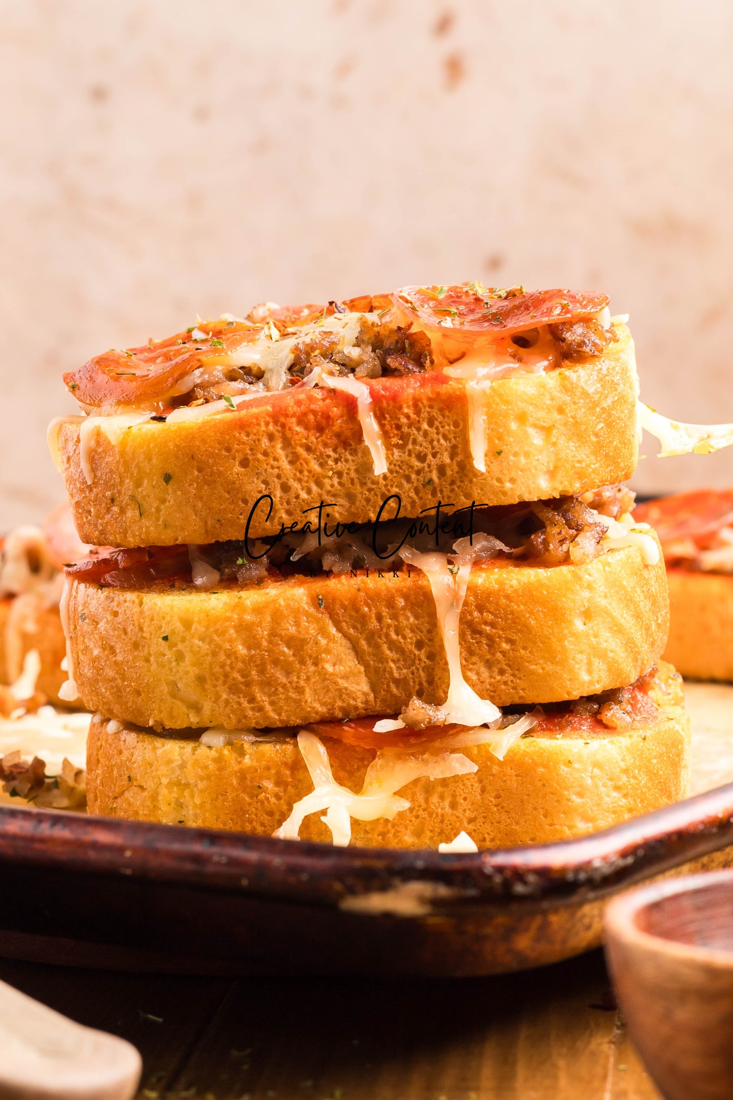 Texas Toast Pizzas - Exclusive