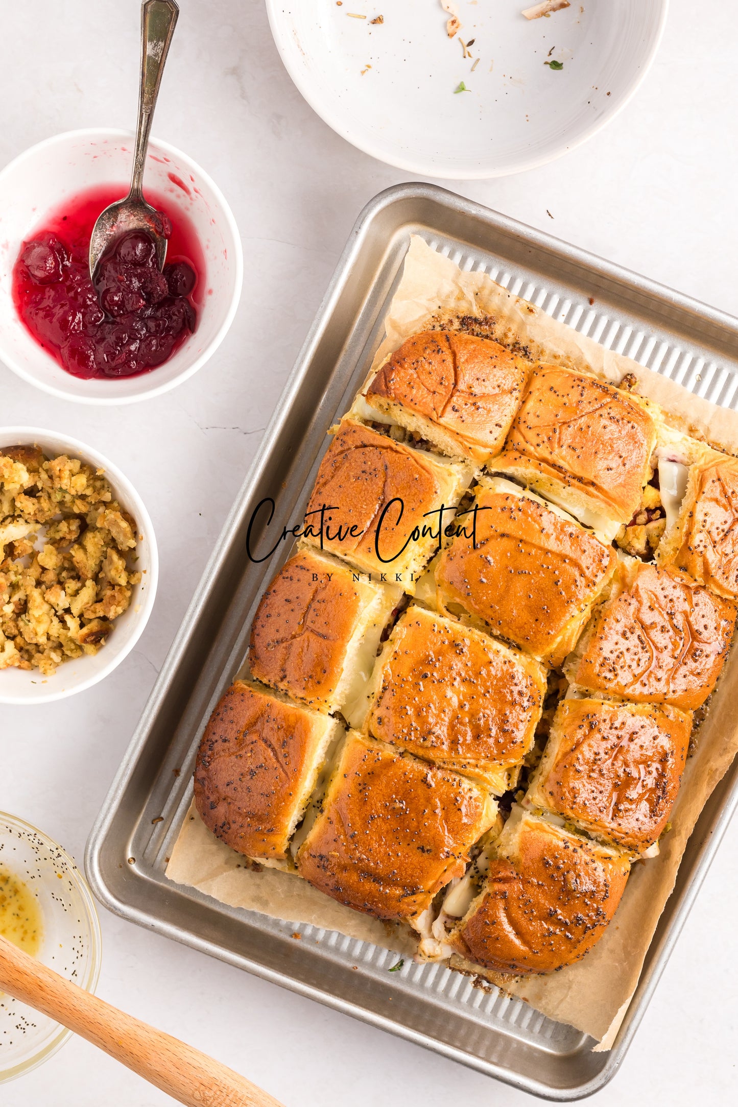 Turkey Sliders With Cranberry Sauce - Exclusive