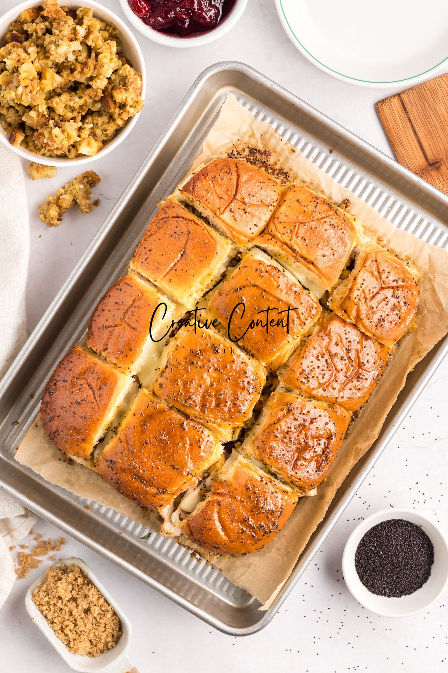Turkey Sliders With Cranberry Sauce - Exclusive