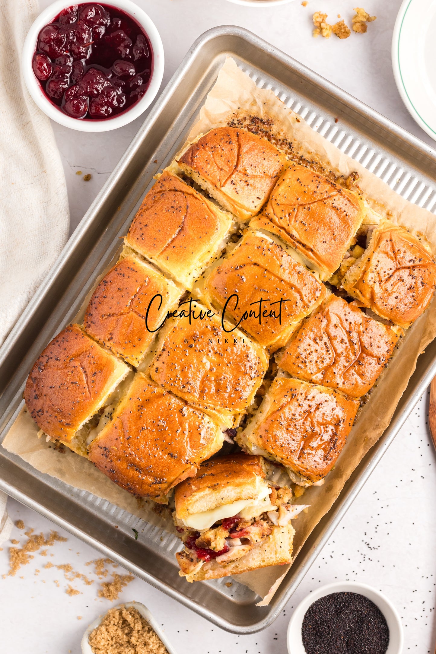 Turkey Sliders With Cranberry Sauce - Exclusive