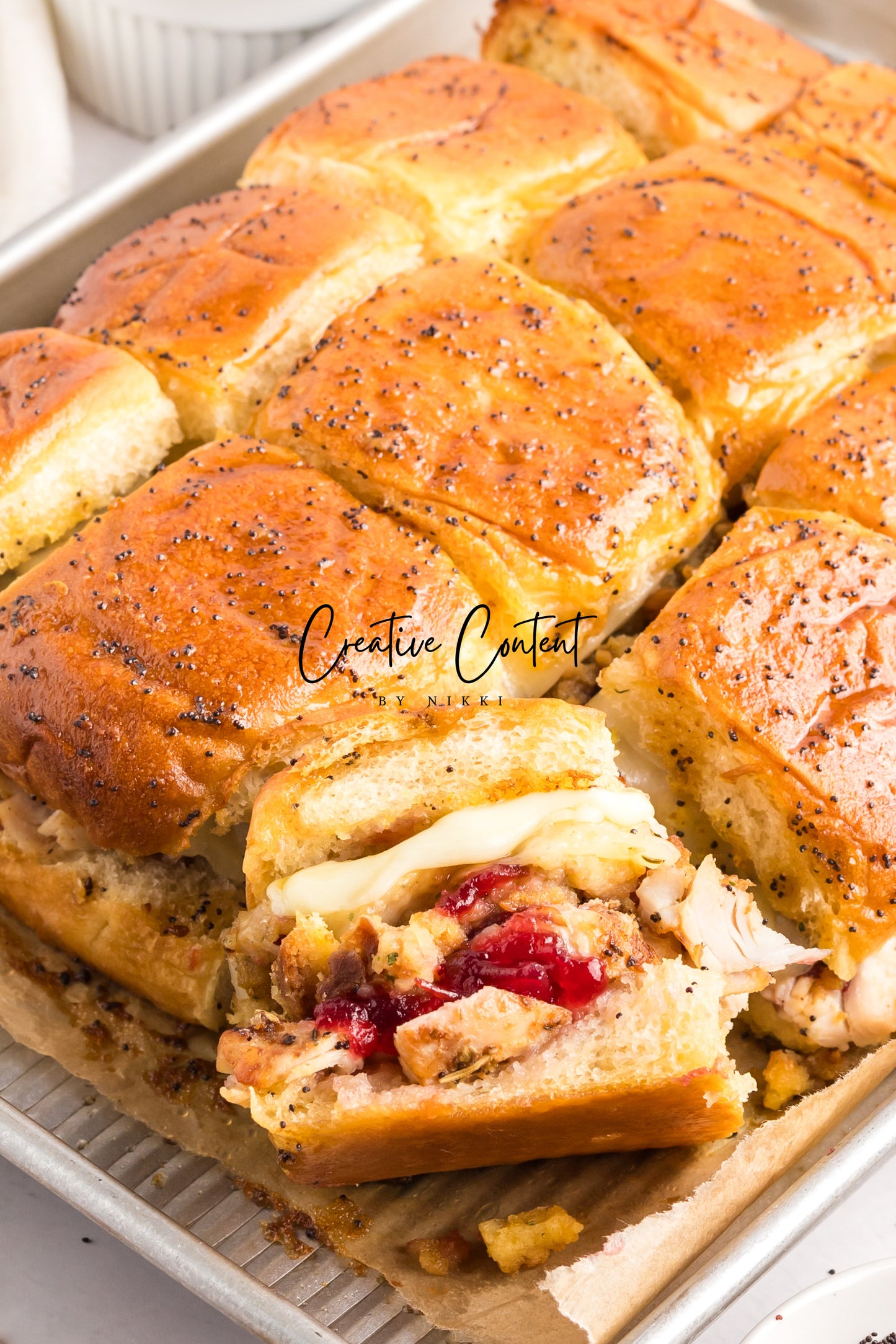Turkey Sliders With Cranberry Sauce - Exclusive