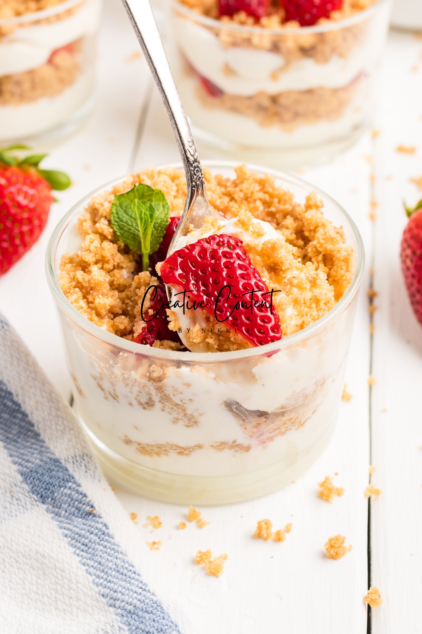No Bake Strawberry Cheesecake Parfaits - Set 2 of 2