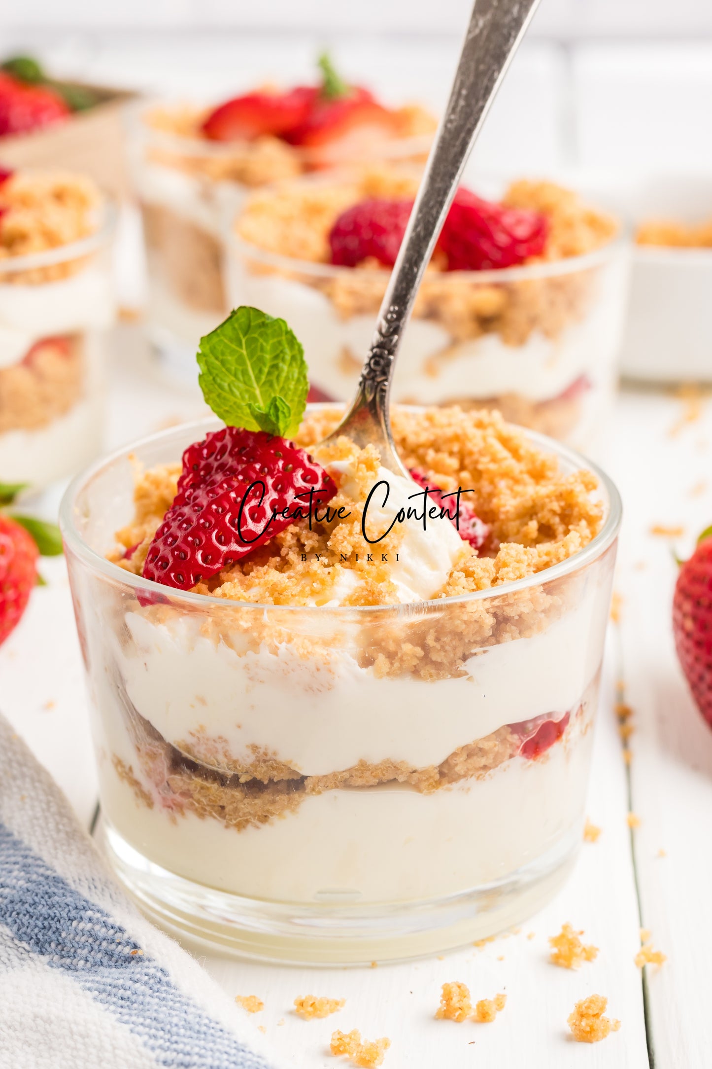 No Bake Strawberry Cheesecake Parfaits - Set 2 of 2