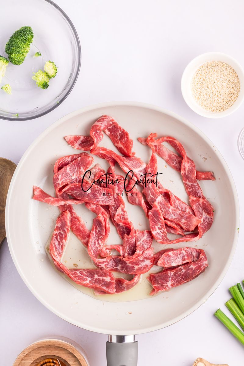 Beef and Broccoli - Set 1 of 2