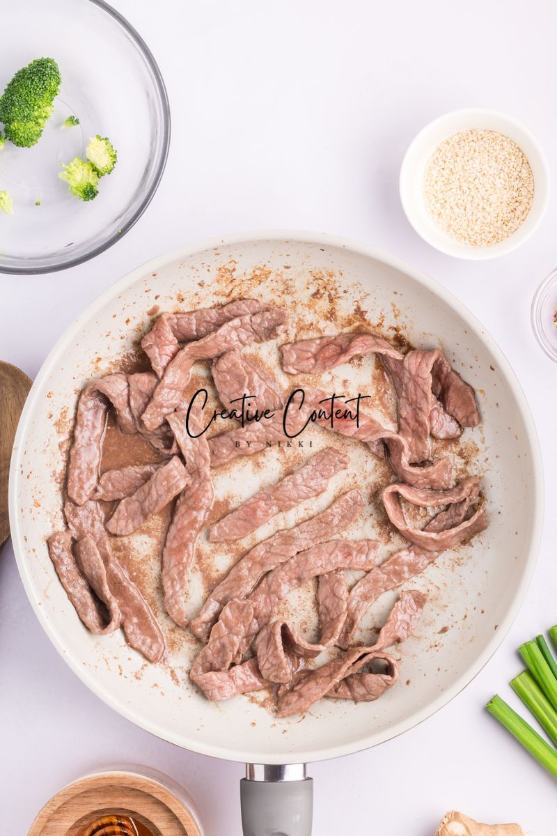 Beef and Broccoli - Set 1 of 2