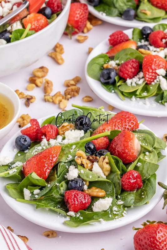 Spinach and Berry Salad - Set 1 of 2