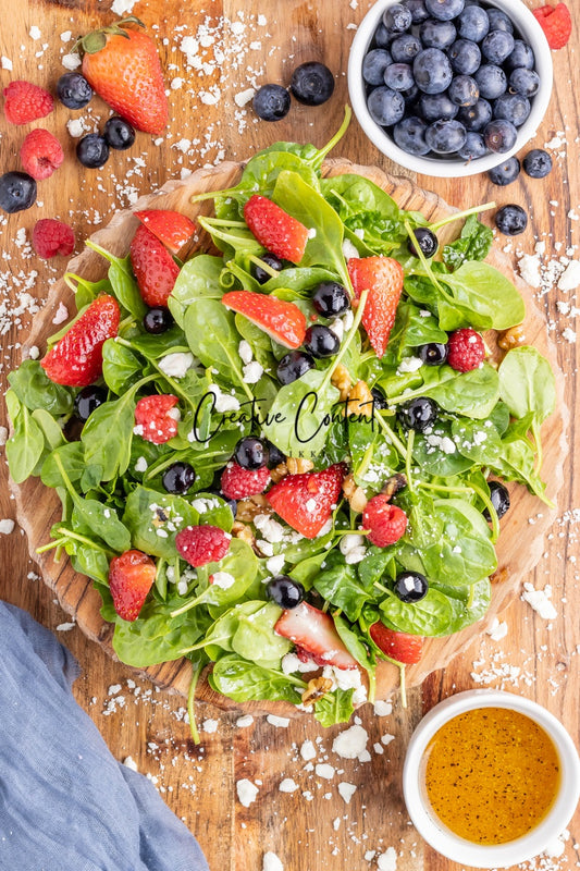 Spinach and Berry Salad - Set 2 of 2