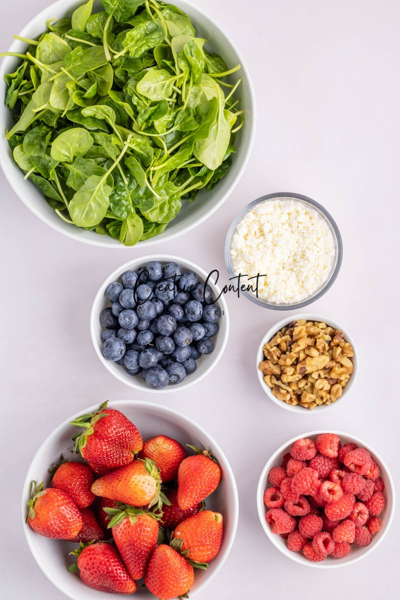 Spinach and Berry Salad - Set 1 of 2