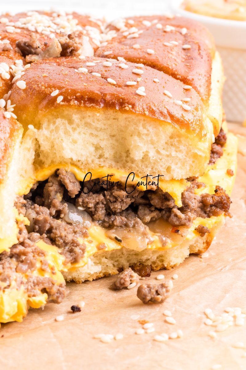 Cheeseburger Sliders With Hawaiian Rolls -  Exclusive