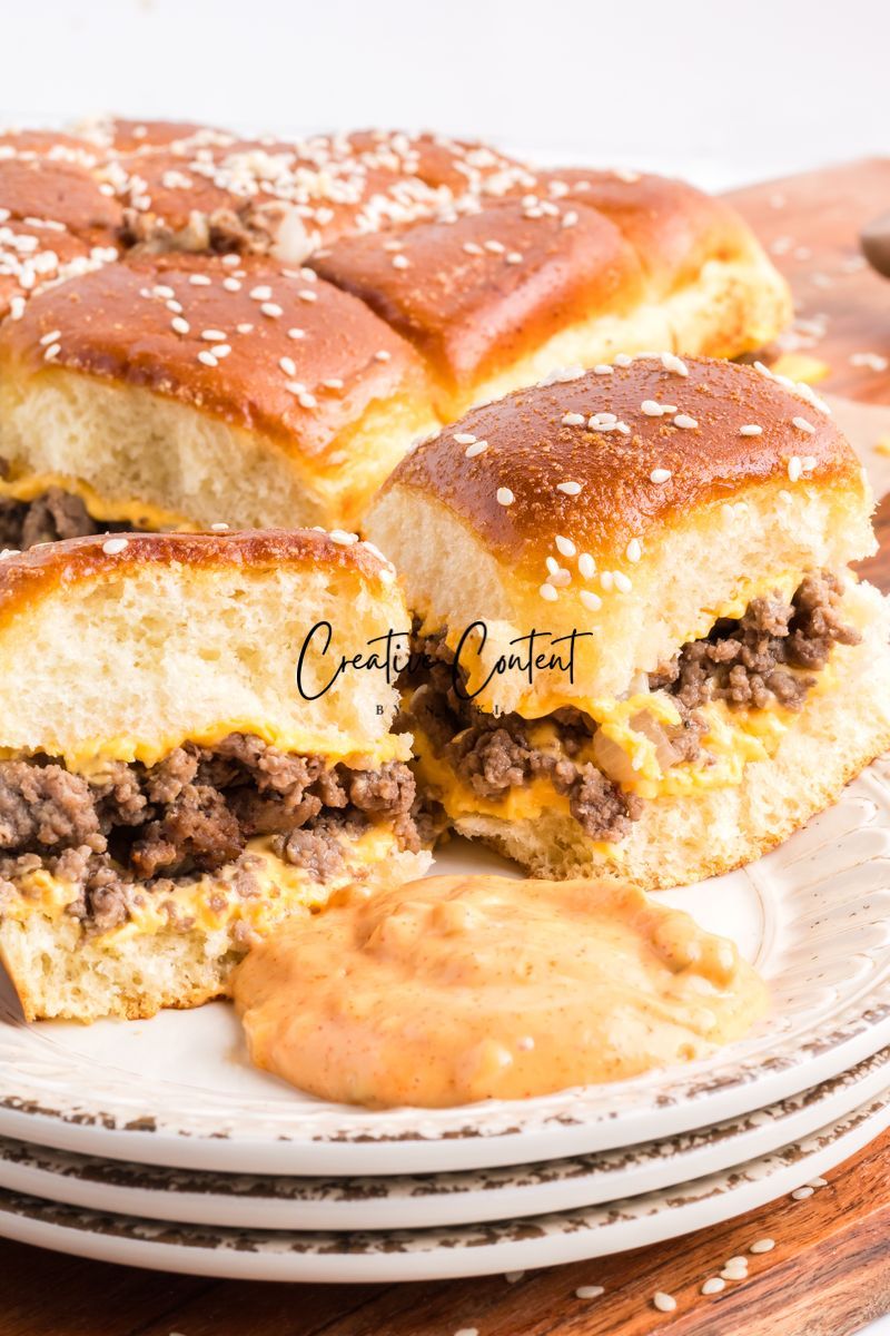 Cheeseburger Sliders With Hawaiian Rolls -  Exclusive