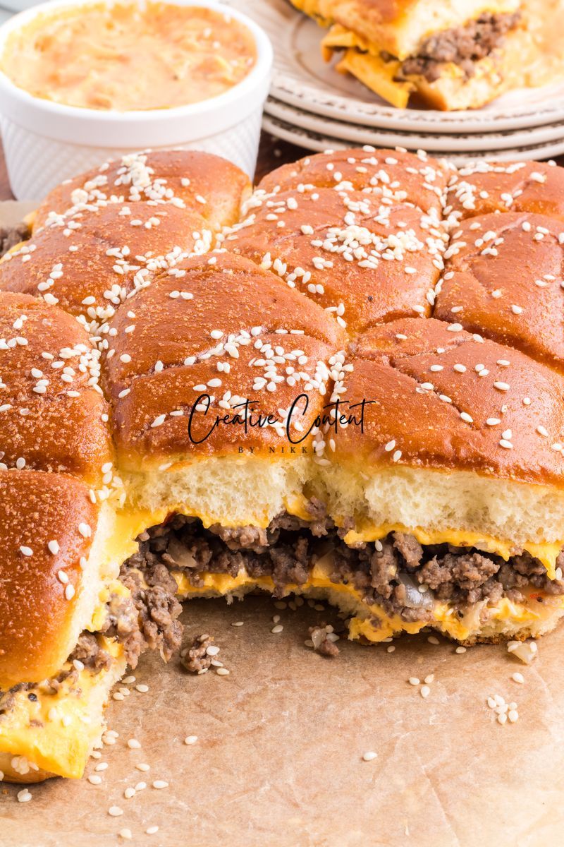 Cheeseburger Sliders With Hawaiian Rolls -  Exclusive