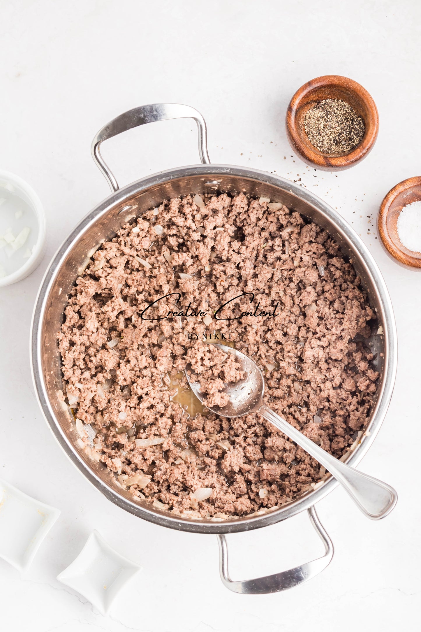 Cheeseburger Tater Tot Casserole - Exclusive