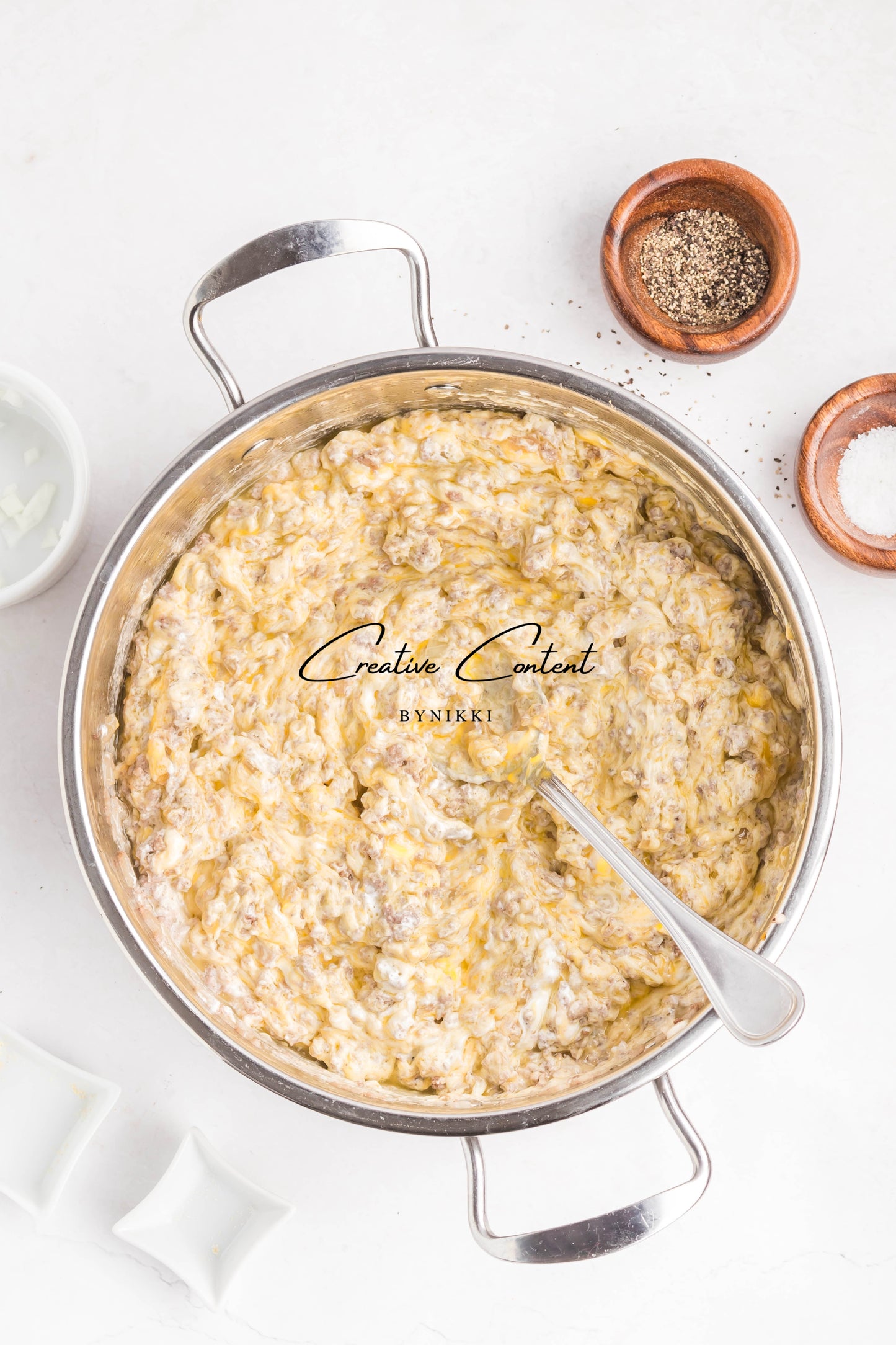 Cheeseburger Tater Tot Casserole - Exclusive