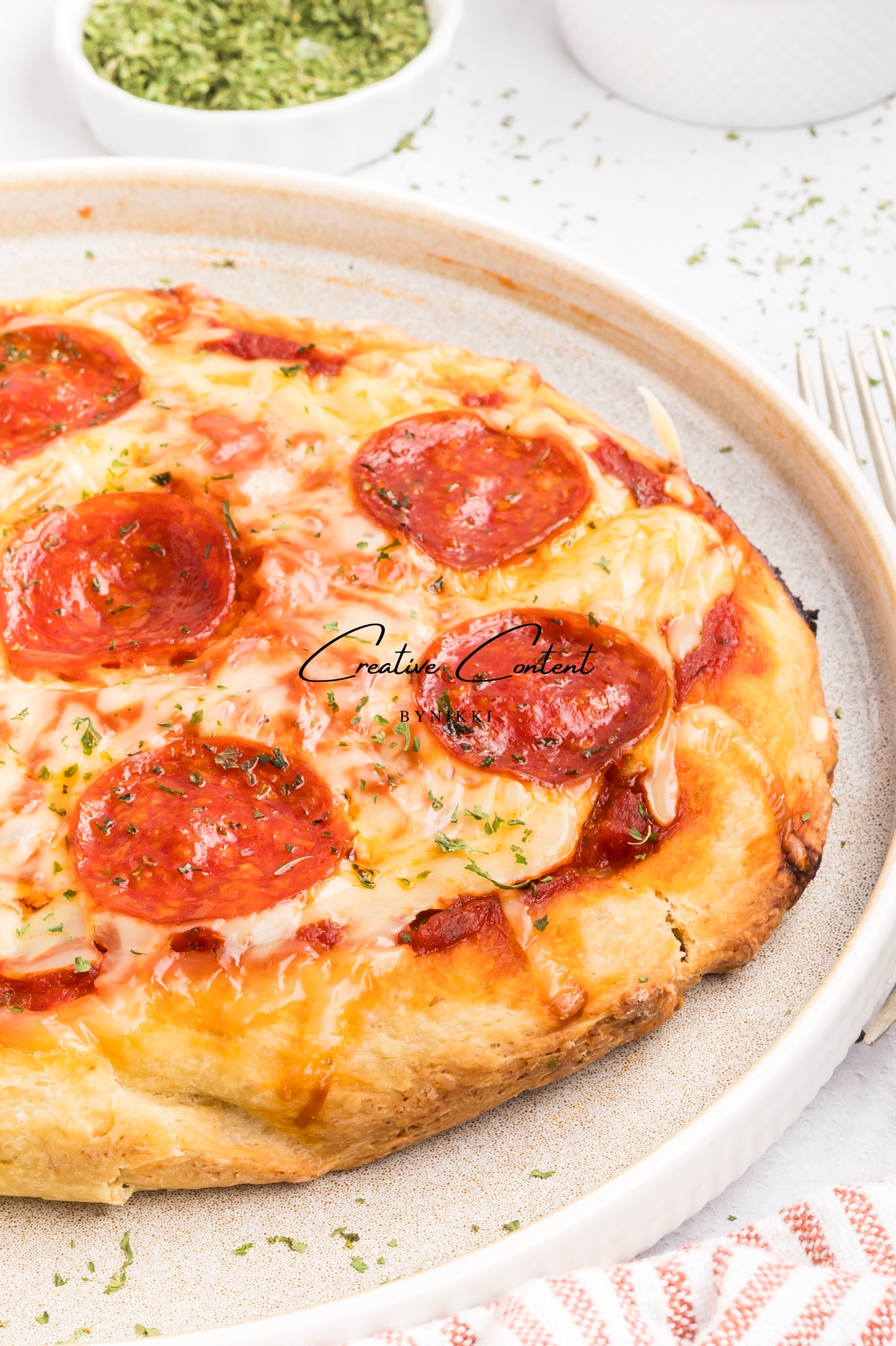 Crock Pot Deep Dish Pizza - Exclusive