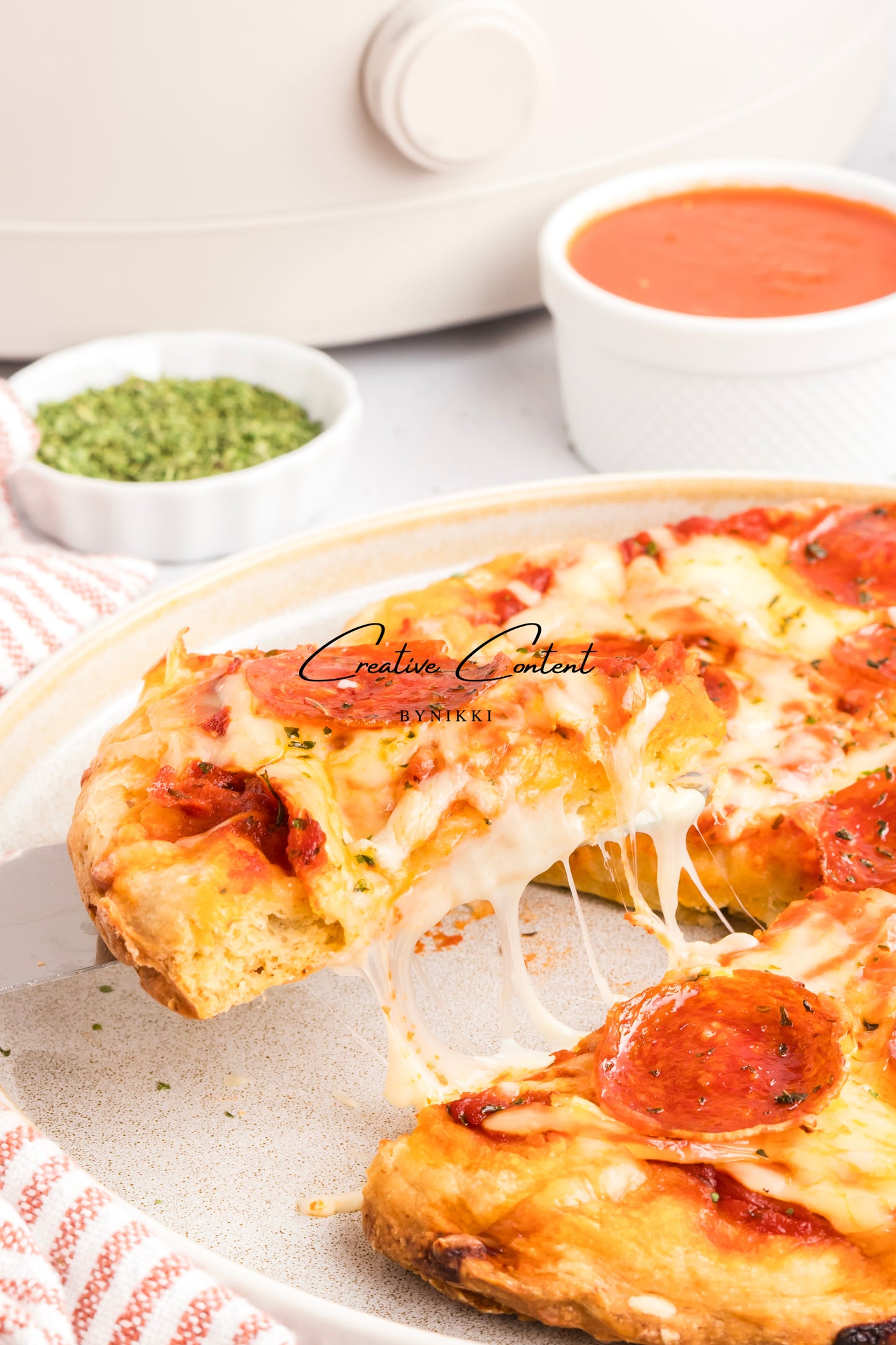 Crock Pot Deep Dish Pizza - Exclusive