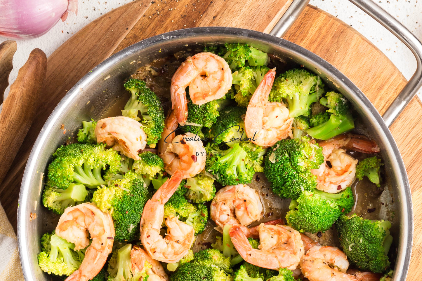 Garlic Butter Shrimp and Broccoli - Exclusive