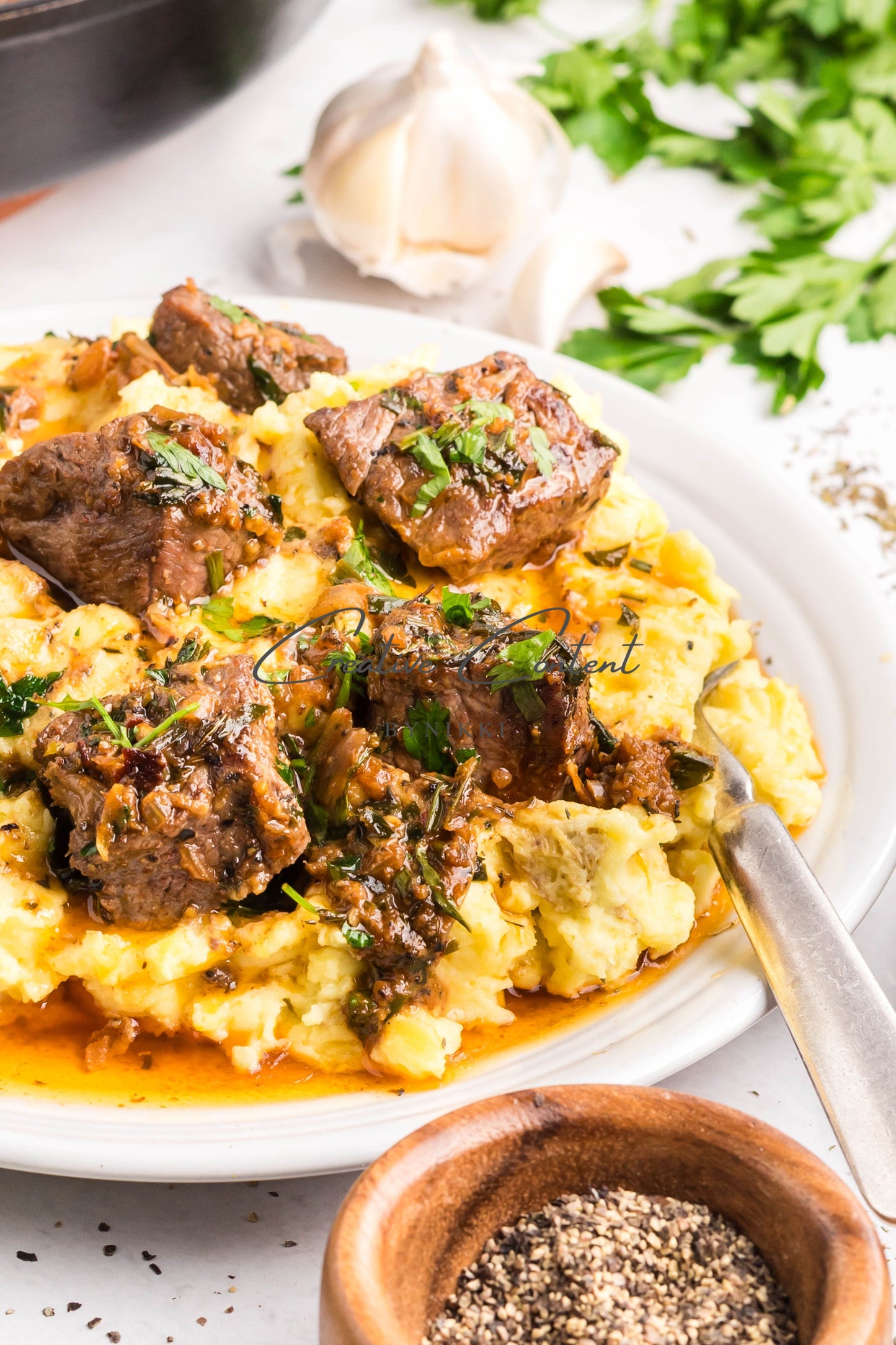 Cowboy Garlic Buttered Steak Bites + Roasted Garlic Mashed Potatoes -  Exclusive