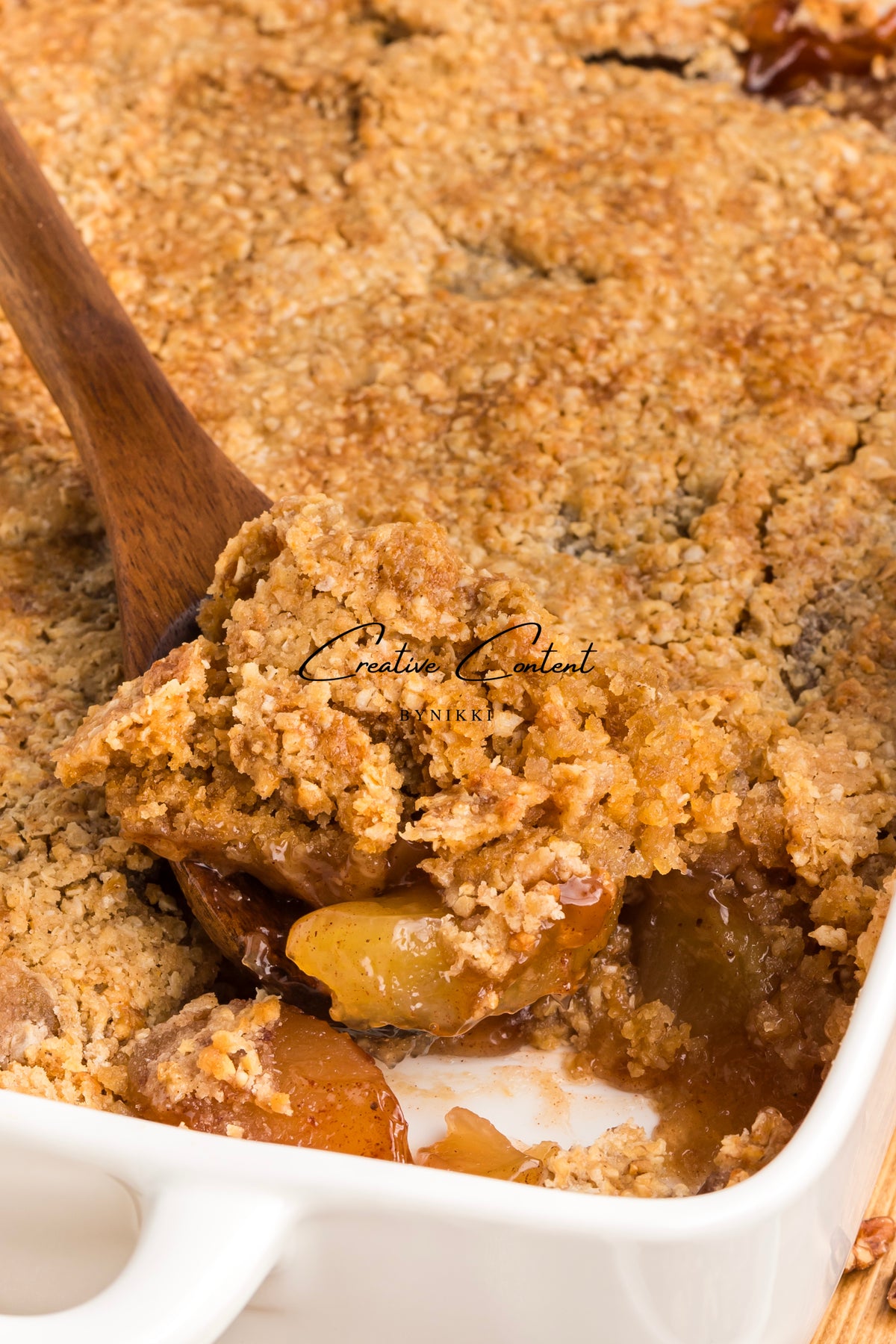Oatmeal Cookie Apple Crisp Dump Cake - Exclusive