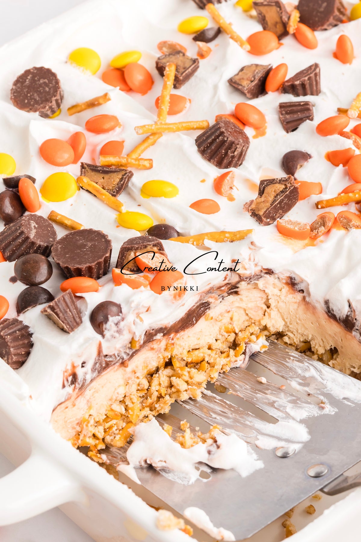 Peanut Butter Pretzel Pie - Exclusive