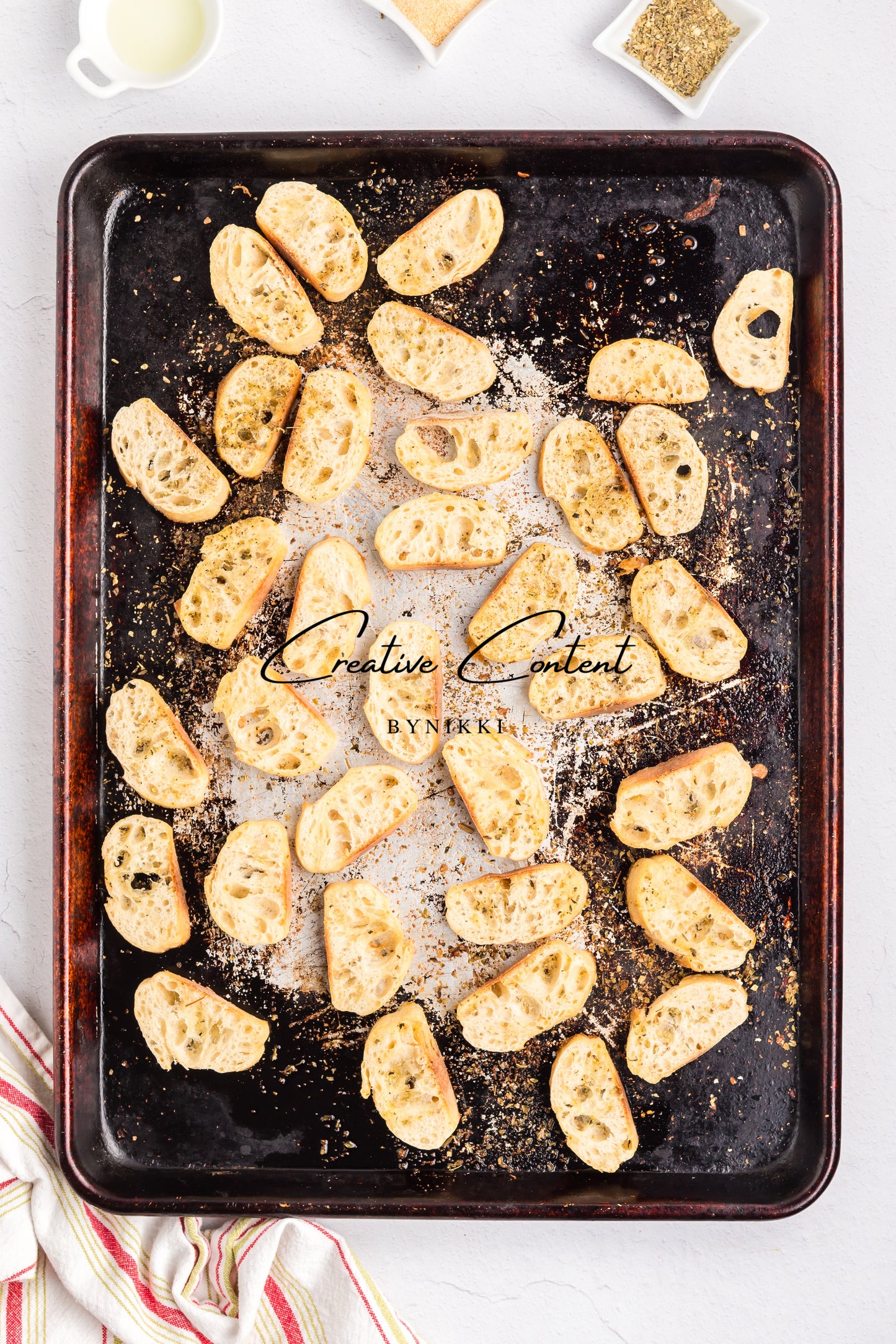 Sausage and Pepperoni Pizza Dip - Exclusive