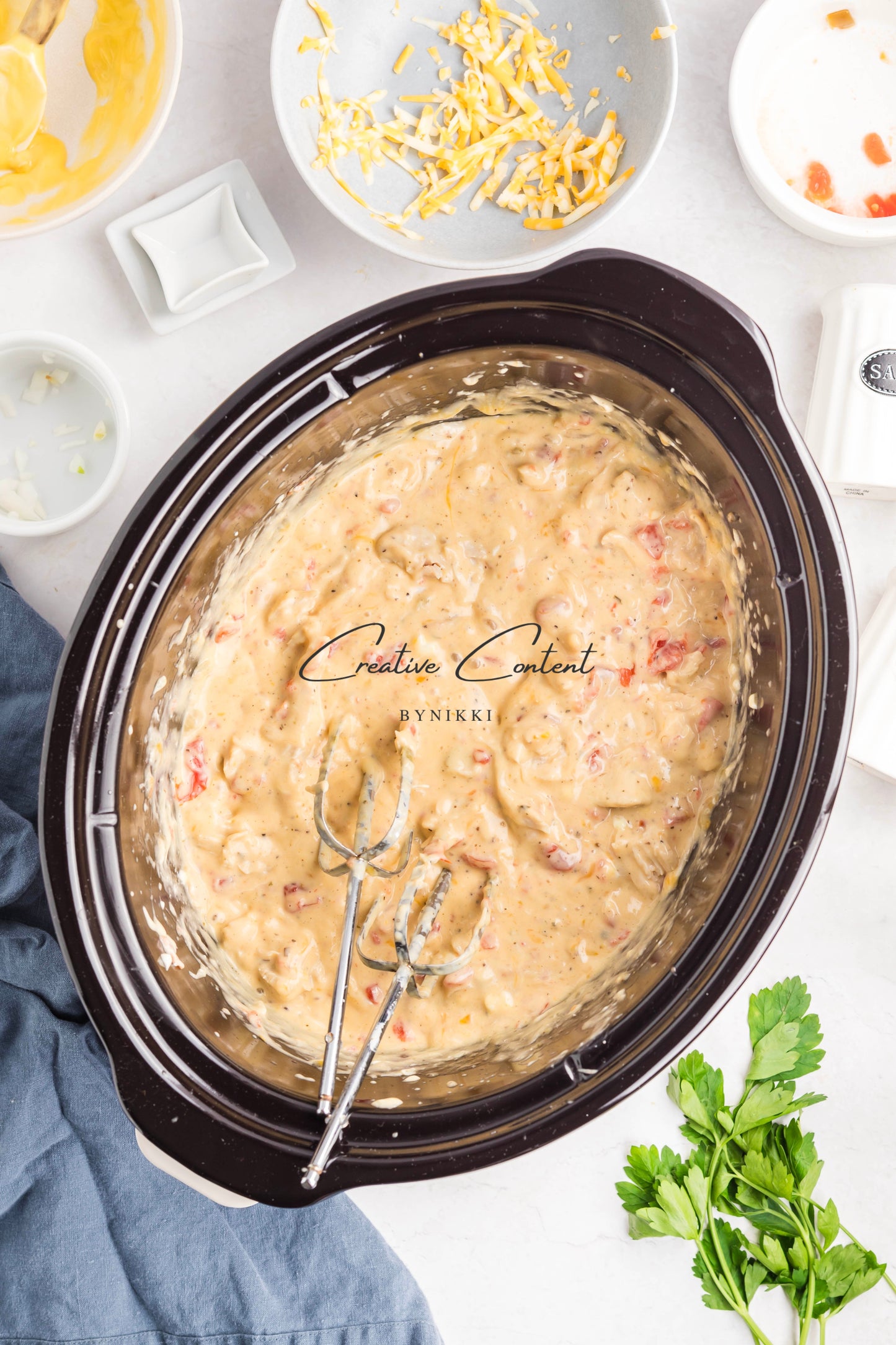 Slow Cooker Chicken Spaghetti - Exclusive