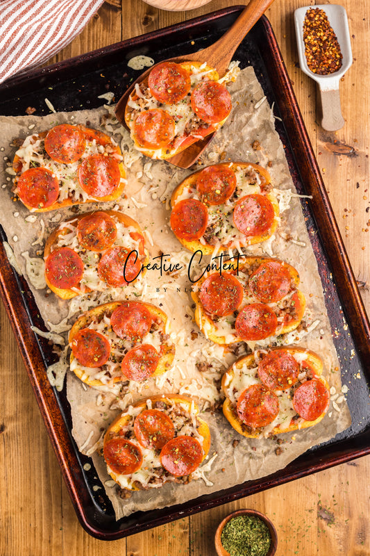 Texas Toast Pizzas - Exclusive