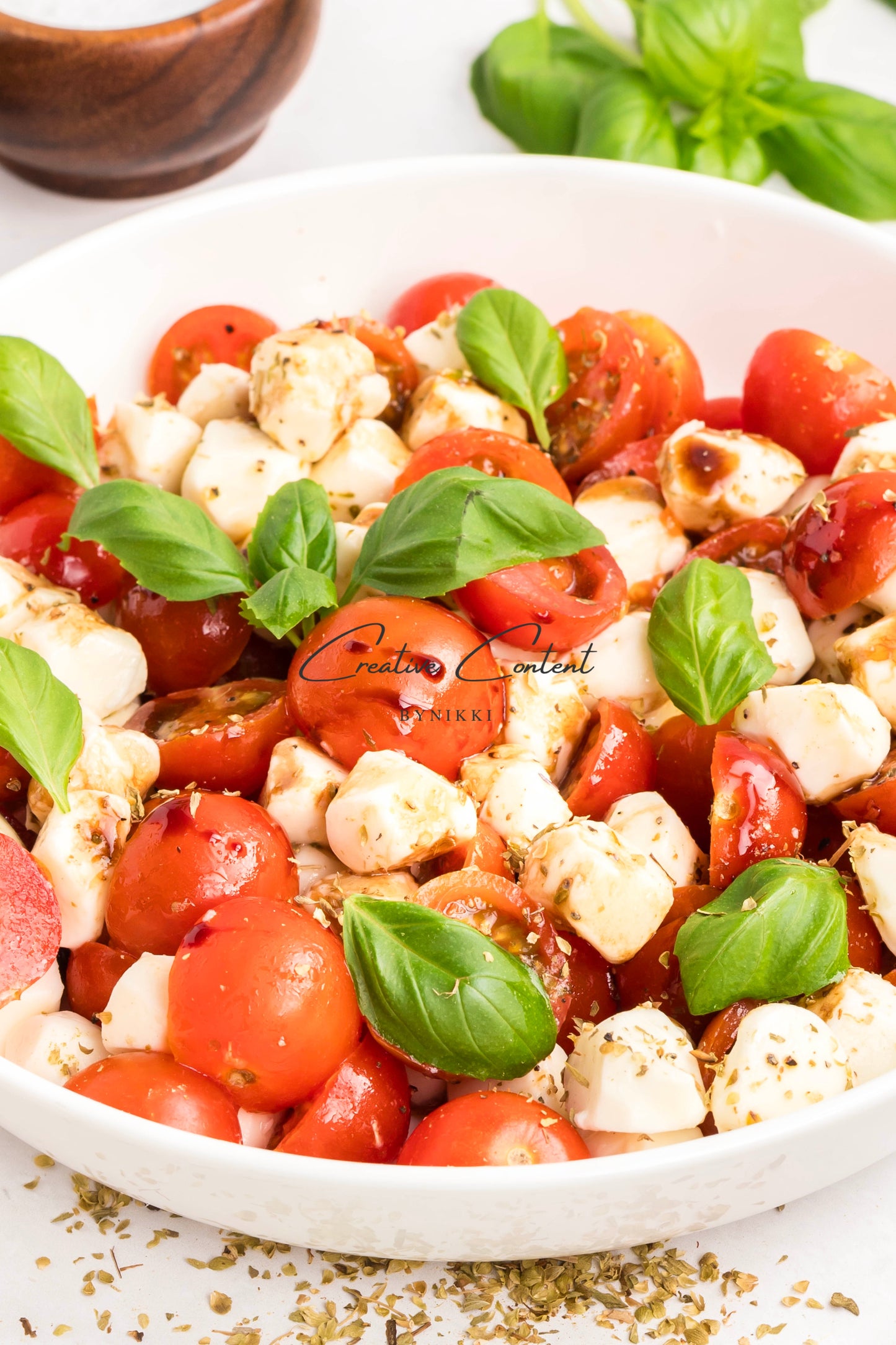 Tomato Mozzarella Salad - Exclusive
